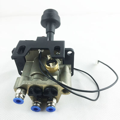 4CV-D 4ホールダンプトラック 組み合わせ制御バルブ 自動車手動制御バルブ