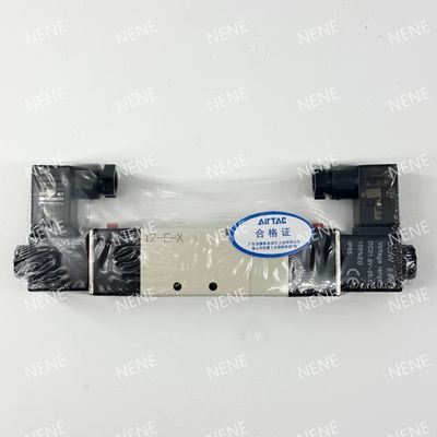 4V230C-08 精密流体のための電磁弁 AIRTAC 規則 5 ポート 3 位置