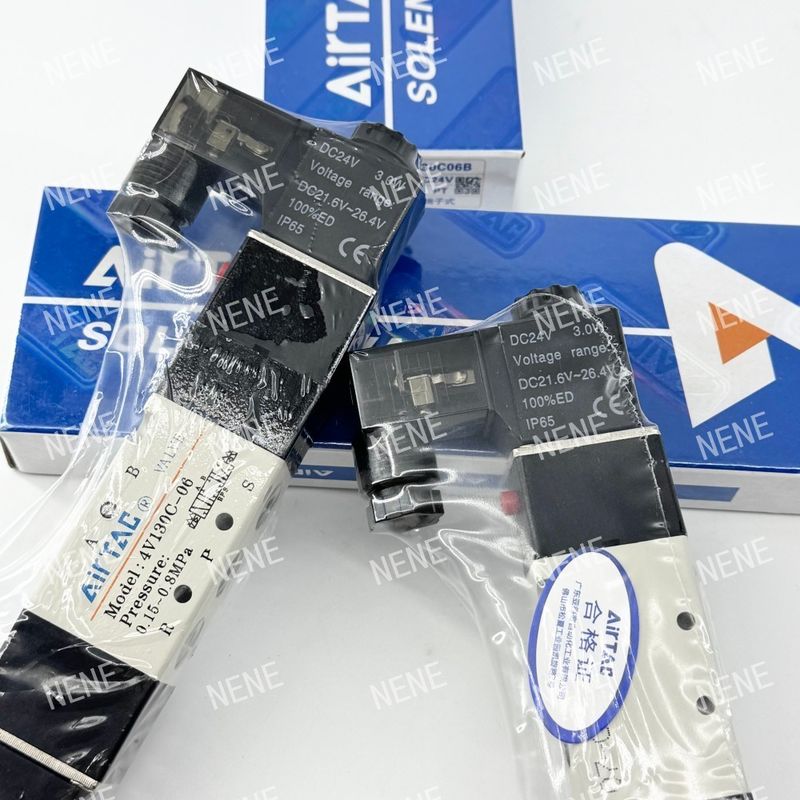 5 方向 3 位置 4V130E-06 空気流体 AIRTAC アルミ合金体付き電磁弁